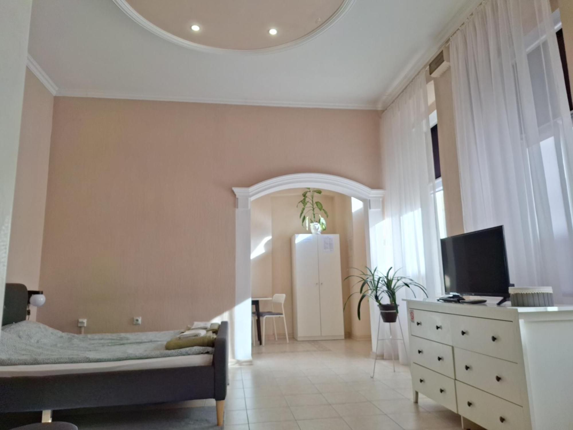 MainStreet apartman Subotica Buitenkant foto