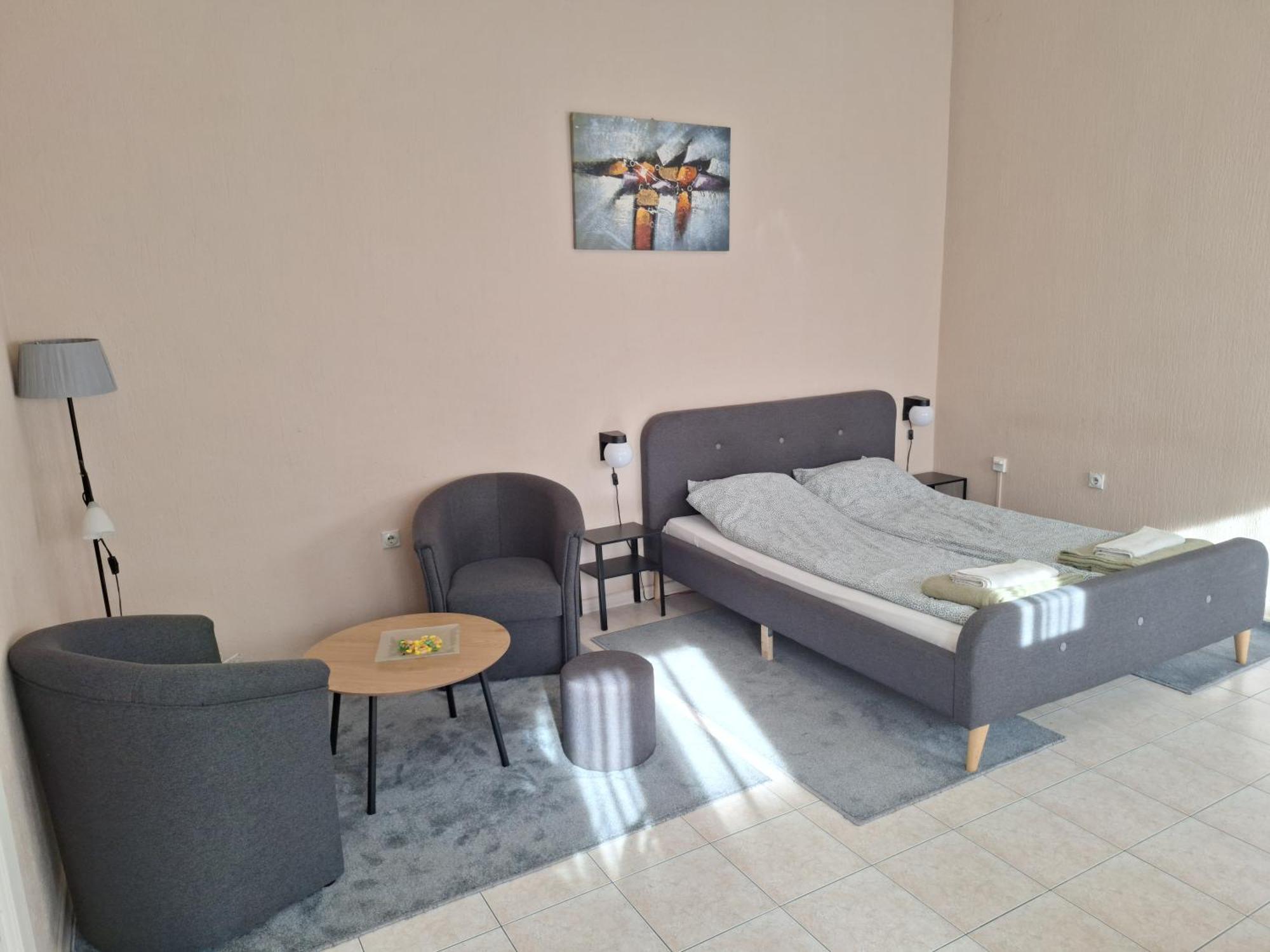 MainStreet apartman Subotica Buitenkant foto