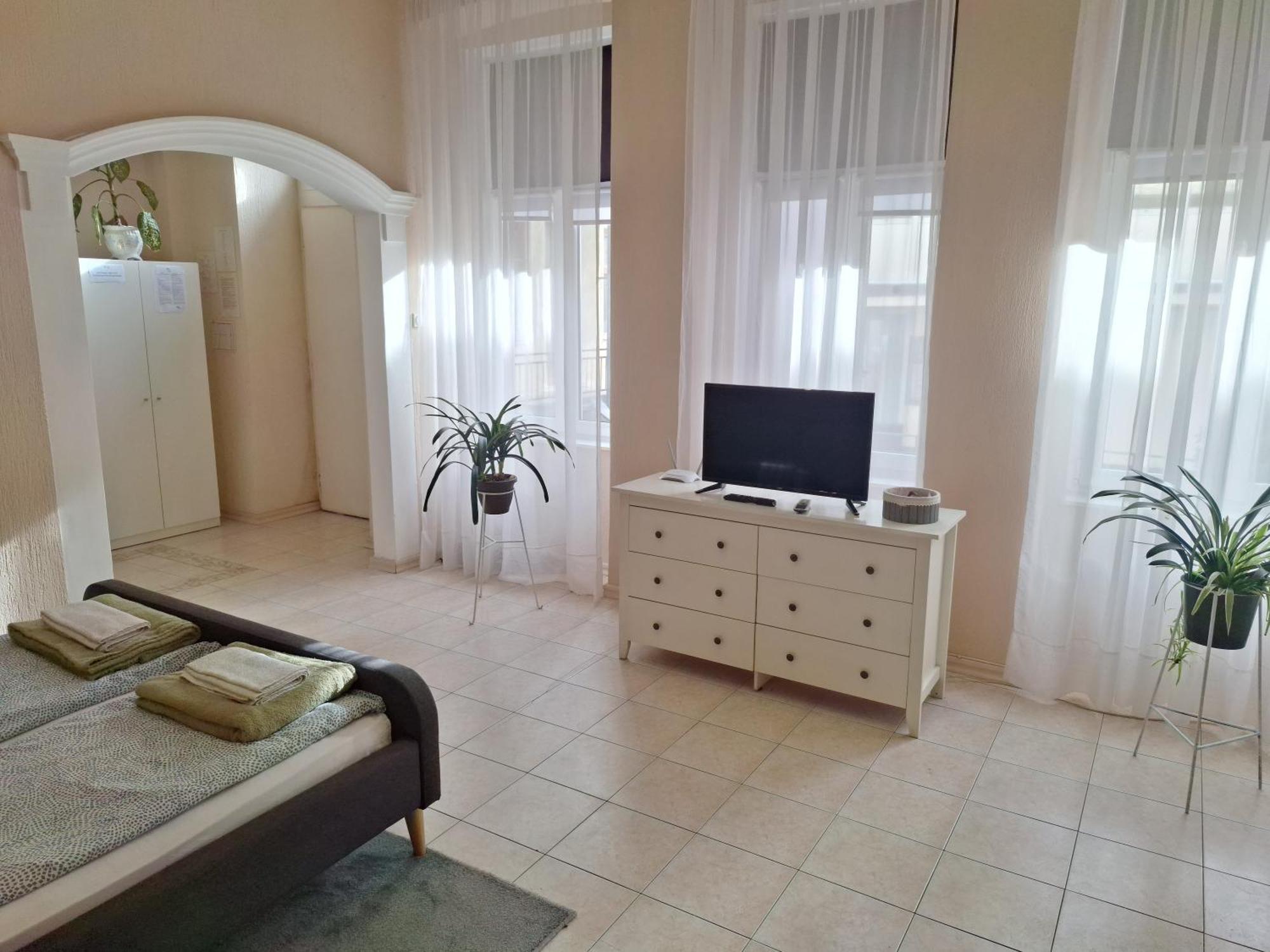 MainStreet apartman Subotica Buitenkant foto
